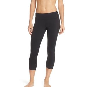 Zella Live In crop leggings